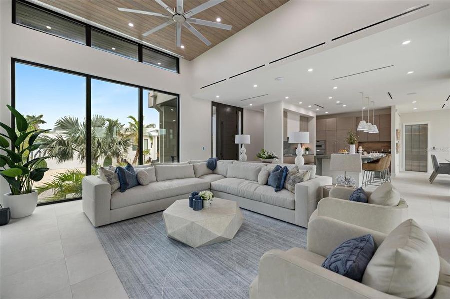 Community amenities in , Longboat Key (Image 75).