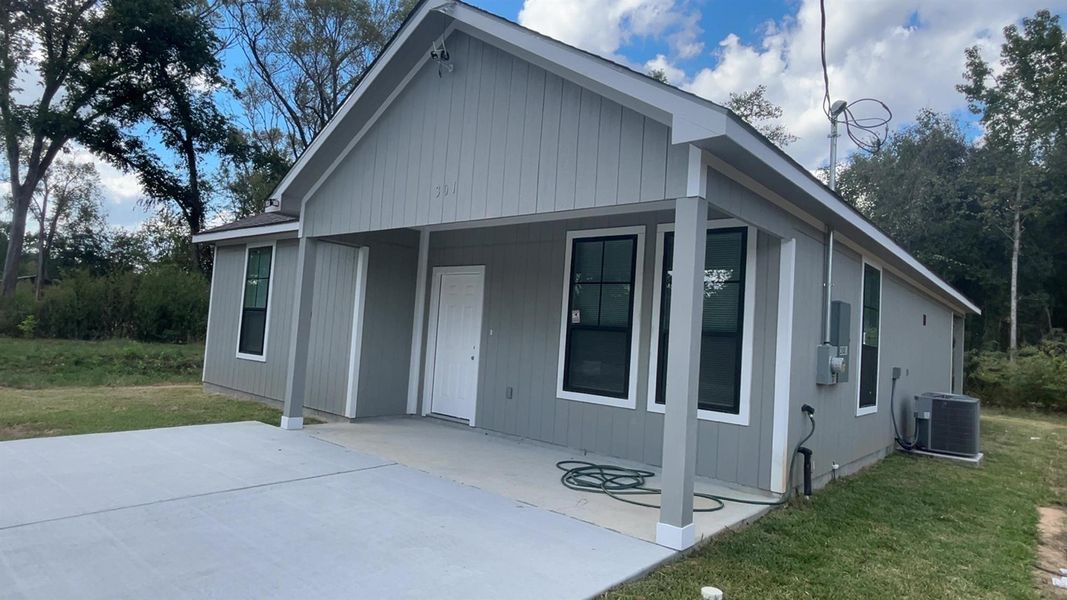 Image 16 of a home in . Image 16 of a home in .