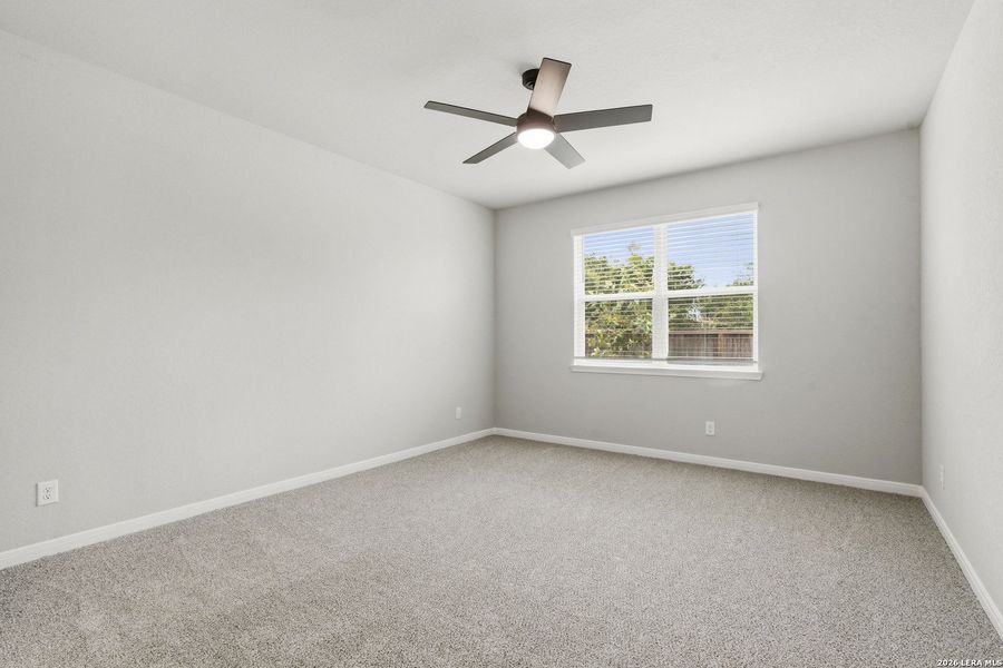 Spacious, unfurnished interior of a new home in Dauer Ranch, New Braunfels (Image 19). Spacious, unfurnished interior of a new home in Dauer Ranch, New Braunfels (Image 19).