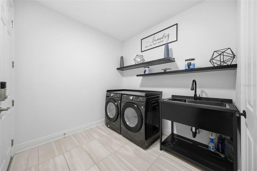Furnished interior view inside a new home in Whispering Oaks Preserve, Wesley Chapel (Image 42). Furnished interior view inside a new home in Whispering Oaks Preserve, Wesley Chapel (Image 42).