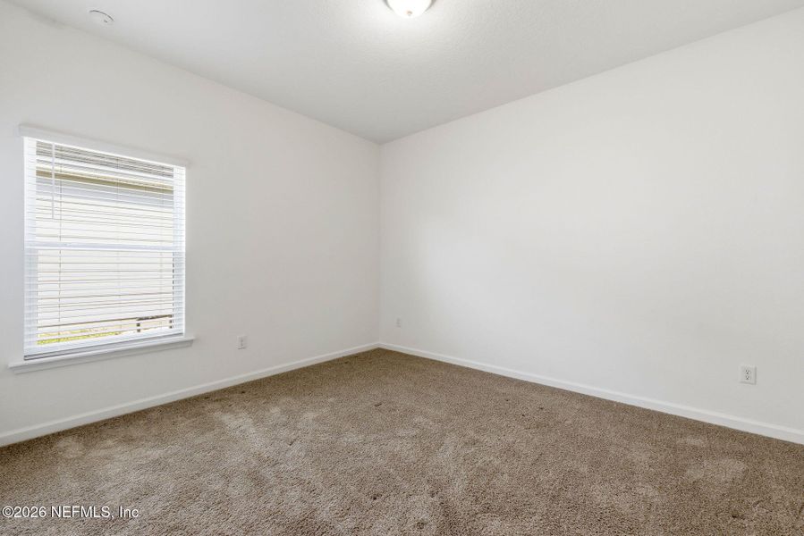 Spacious, unfurnished interior of a new home in Beacon Lake, St. Augustine (Image 21).