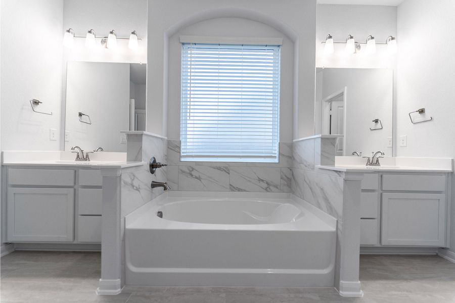 Furnished interior view inside a new home in Santa Rita Ranch, Liberty Hill (Image 8).