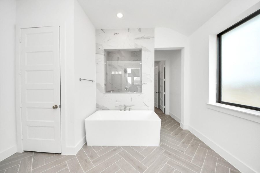 Furnished interior view inside a new home in Amira: Heritage Collection, Tomball (Image 11).