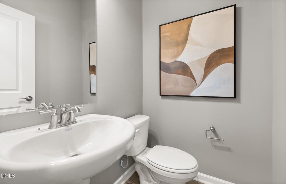 Crestwind (1) Crestwind (1)