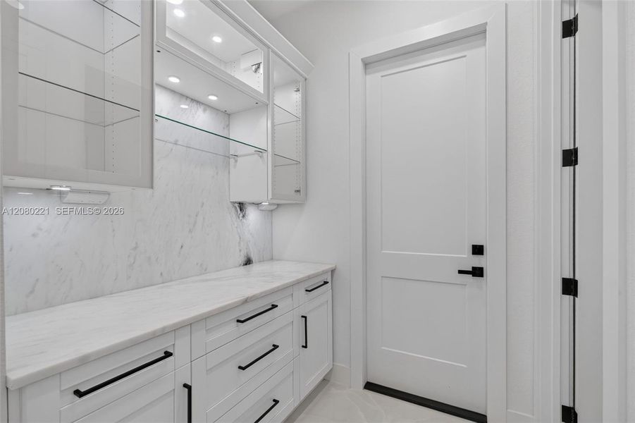 Furnished interior view inside a new home in , Cape Coral (Image 19).