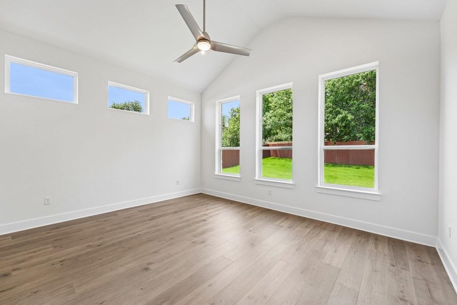Spacious, unfurnished interior of a new home in Sauls Ranch, Round Rock (Image 13).