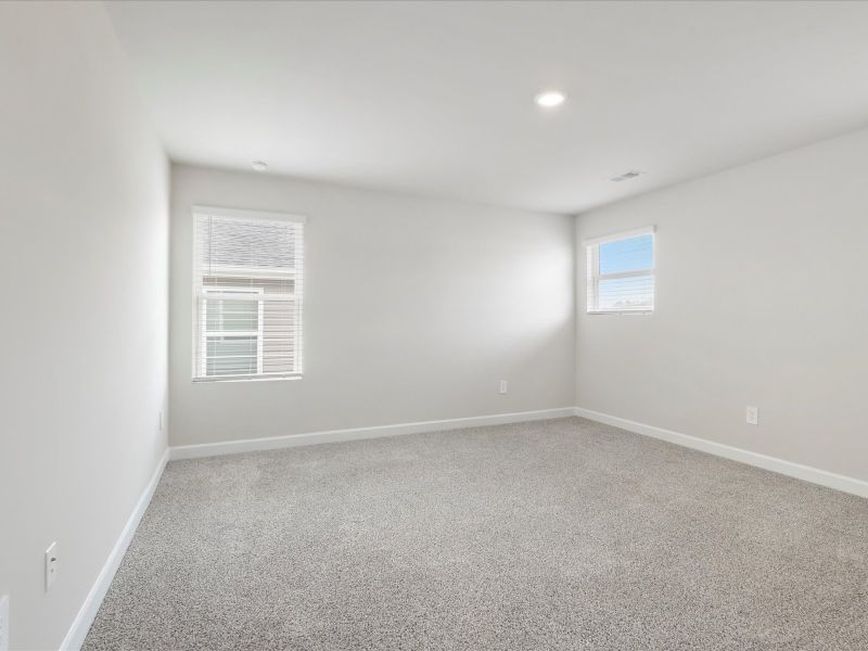 Welcome to the Dallas floorplan at Village White Pine. Welcome to the Dallas floorplan at Village White Pine.