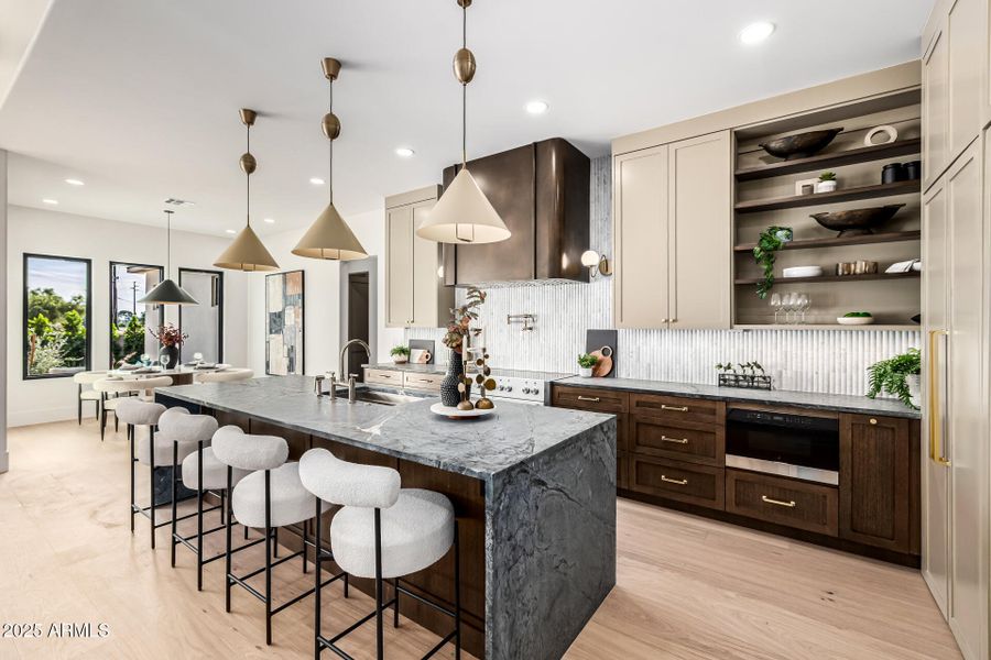 25 - Del Paisano Calle 25 - Del Paisano Calle