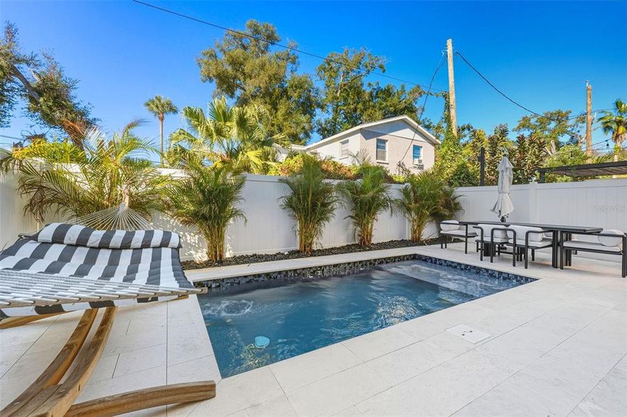 Community amenities in , Tampa (Image 32).