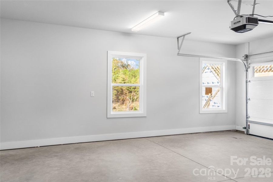 Spacious, unfurnished interior of a new home in , Weaverville (Image 46).