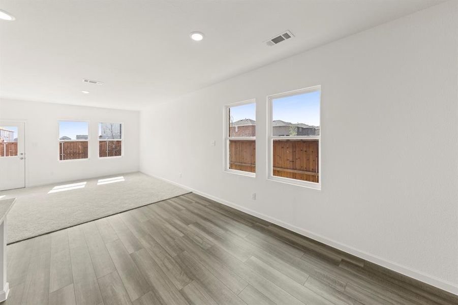 10. 14204 Coness - Dining (3)