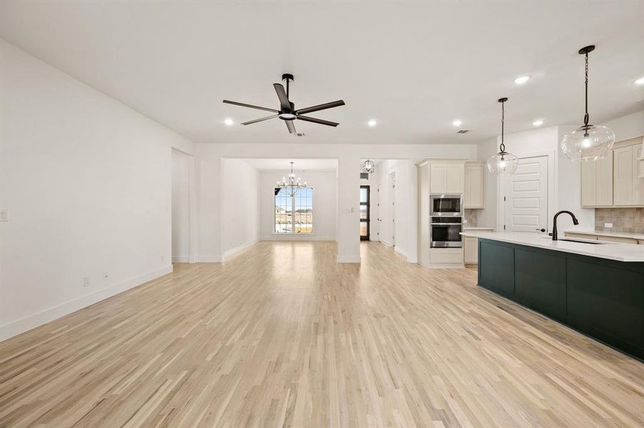 Spacious, unfurnished interior of a new home in Settlers Glen, New Fairview (Image 28). Spacious, unfurnished interior of a new home in Settlers Glen, New Fairview (Image 28).
