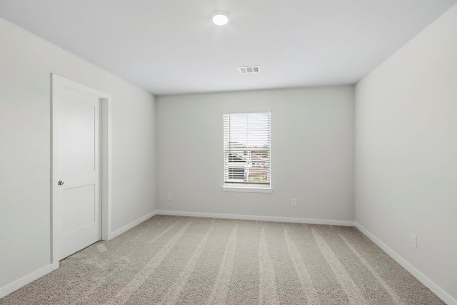 Spacious, unfurnished interior of a new home in Caney Mills, Conroe (Image 11). Spacious, unfurnished interior of a new home in Caney Mills, Conroe (Image 11).