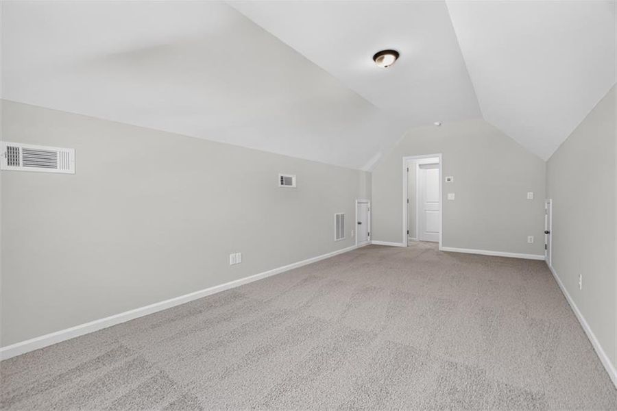 Spacious, unfurnished interior of a new home in , Athens (Image 34).