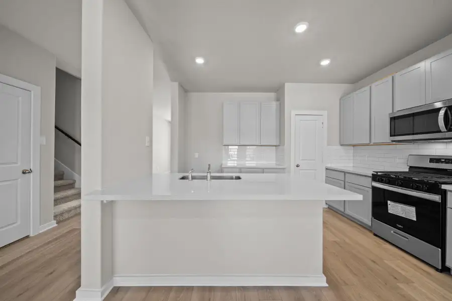 Furnished interior view inside a new home in Laurel Landing, Alvin (Image 5).