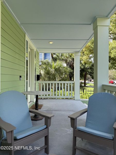 Exterior details and patio area of a home in , Jacksonville (Image 25).