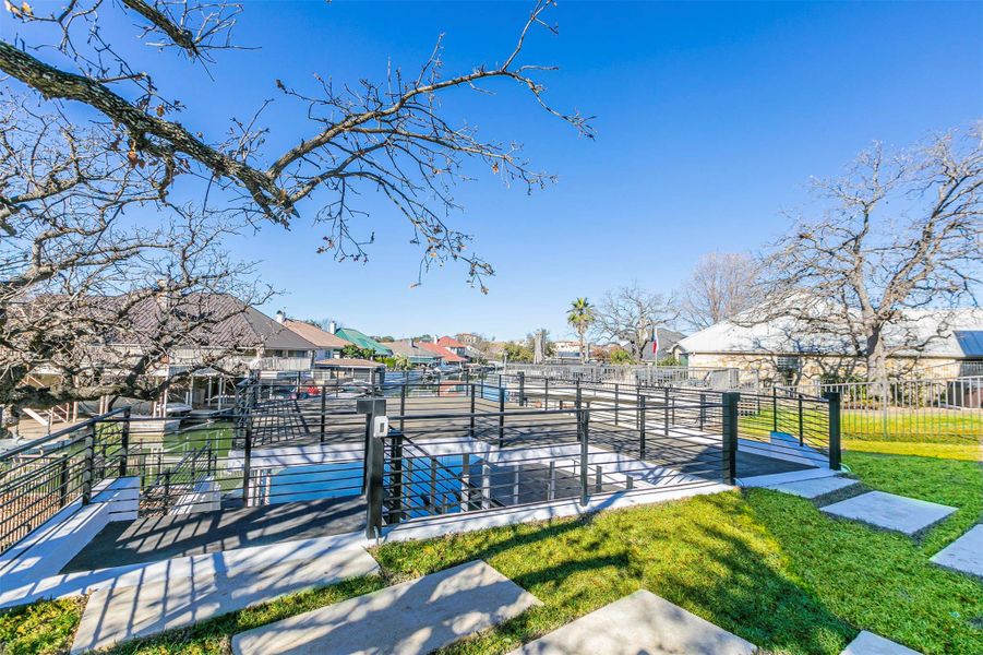 Image 28 of a home in .