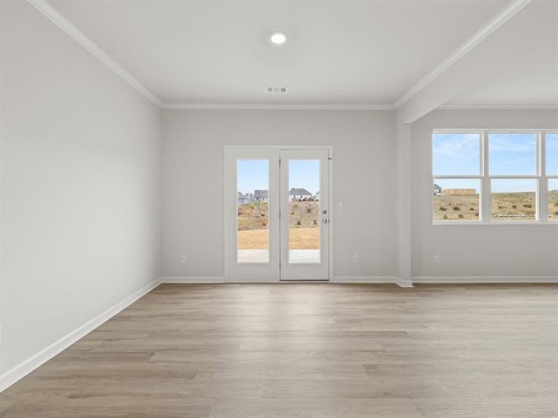 Spacious, unfurnished interior of a new home in Lost Creek, Dallas (Image 41).