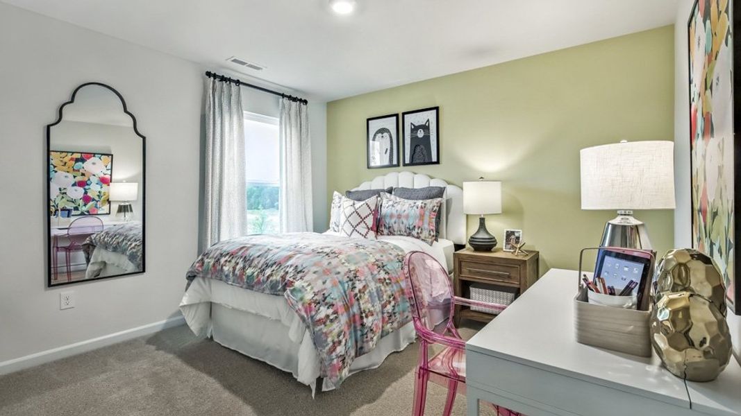 Representative furnished interior of a home built from the HAYDEN by D.R. Horton in Bexford, Willow Spring (Image 31).