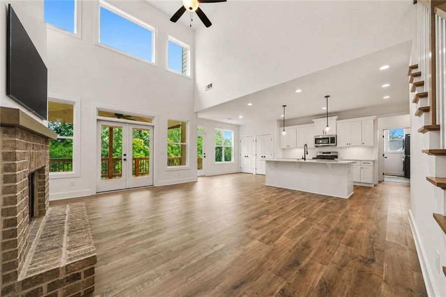Spacious, unfurnished interior of a new home in , Cartersville (Image 23). Spacious, unfurnished interior of a new home in , Cartersville (Image 23).