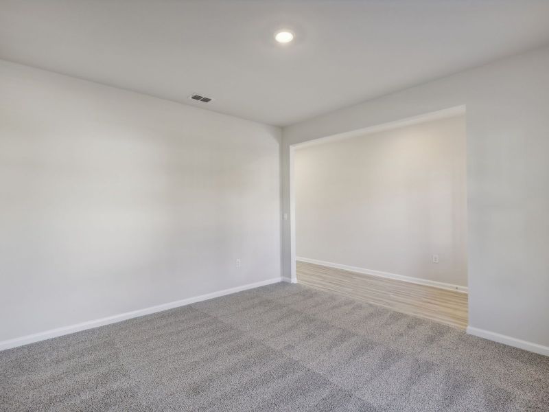 Spacious, unfurnished interior of a new home in Northwoods at Mirror Lake, Villa Rica (Image 14).
