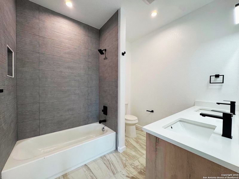 Furnished interior view inside a new home in , San Antonio (Image 9).