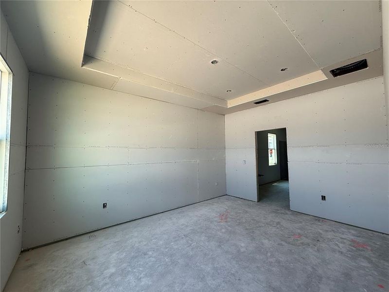 Spacious, unfurnished interior of a new home in Estates at Rivercrest, Sanford (Image 36).