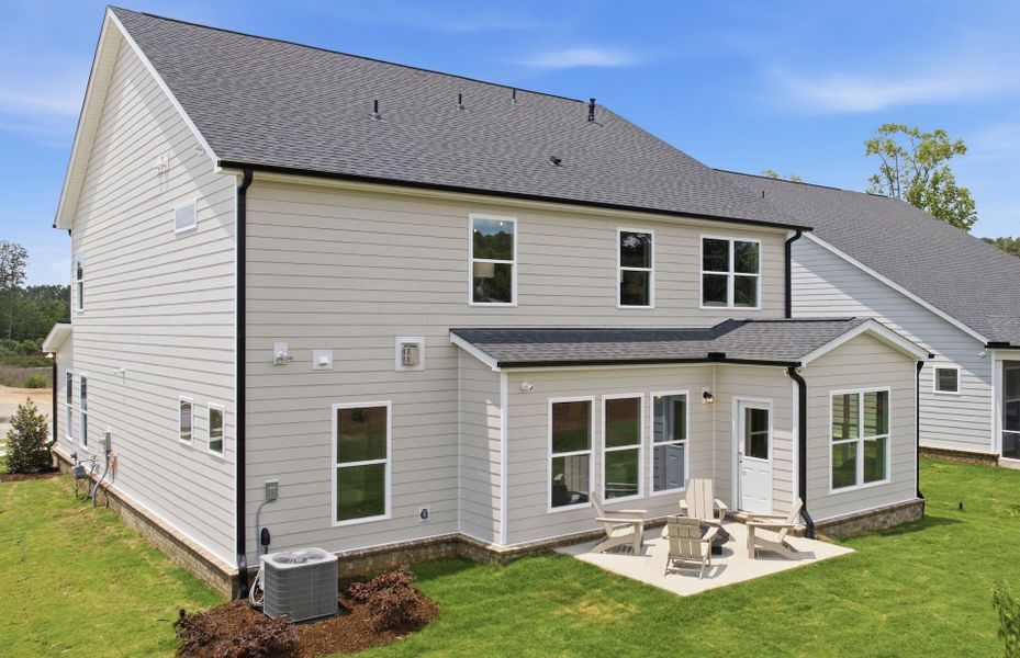 Representative exterior details of a home built from the Continental by Pulte Homes in The Preserve at Marks Creek, Knightdale (Image 3). Representative exterior details of a home built from the Continental by Pulte Homes in The Preserve at Marks Creek, Knightdale (Image 3).