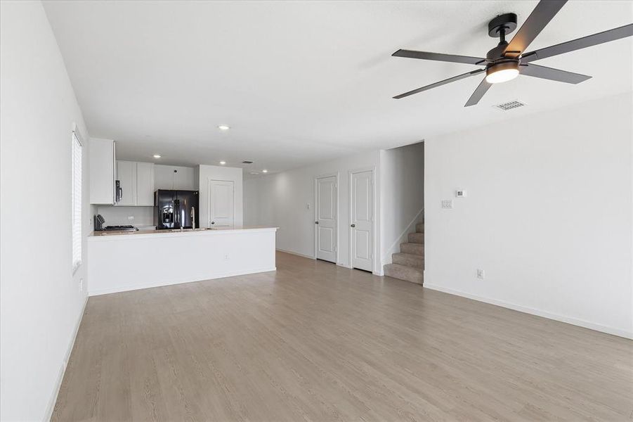 Spacious, unfurnished interior of a new home in Mobberly Farms, Pilot Point (Image 28). Spacious, unfurnished interior of a new home in Mobberly Farms, Pilot Point (Image 28).