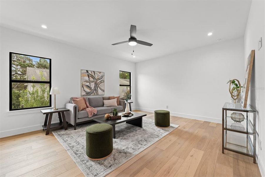 Furnished interior view inside a new home in , Orlando (Image 49).