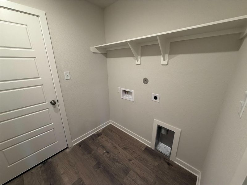 Spacious, unfurnished interior of a new home in Sterling Ridge, Huntsville (Image 20).