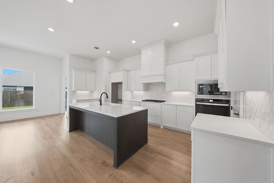 Furnished interior view inside a new home in Tavolo Park, Fort Worth (Image 7).