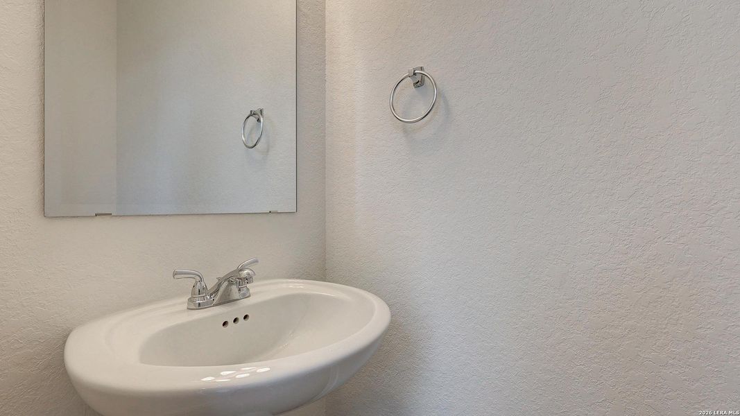 Close-up of interior finishes inside a home in Ladera, San Antonio (Image 17).