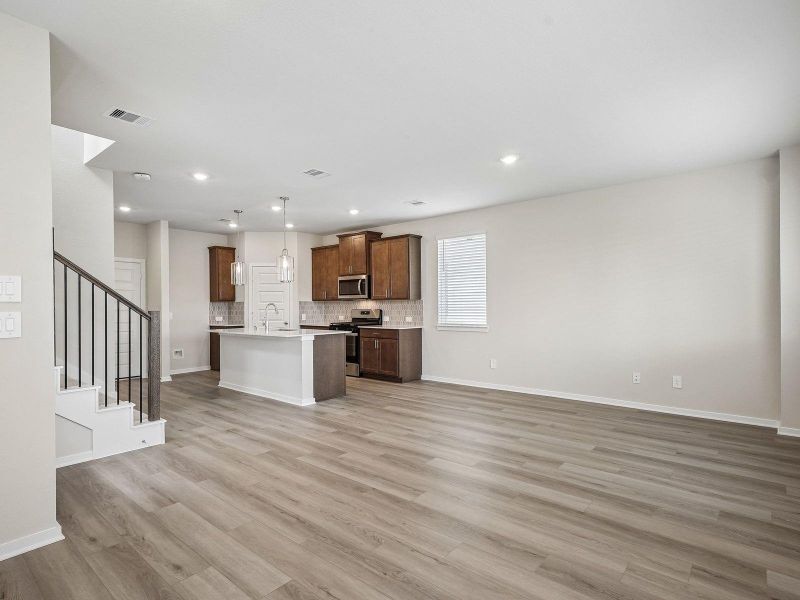 Spacious, unfurnished interior of a new home in Parkway Commons - City Series, Missouri City (Image 22). Spacious, unfurnished interior of a new home in Parkway Commons - City Series, Missouri City (Image 22).