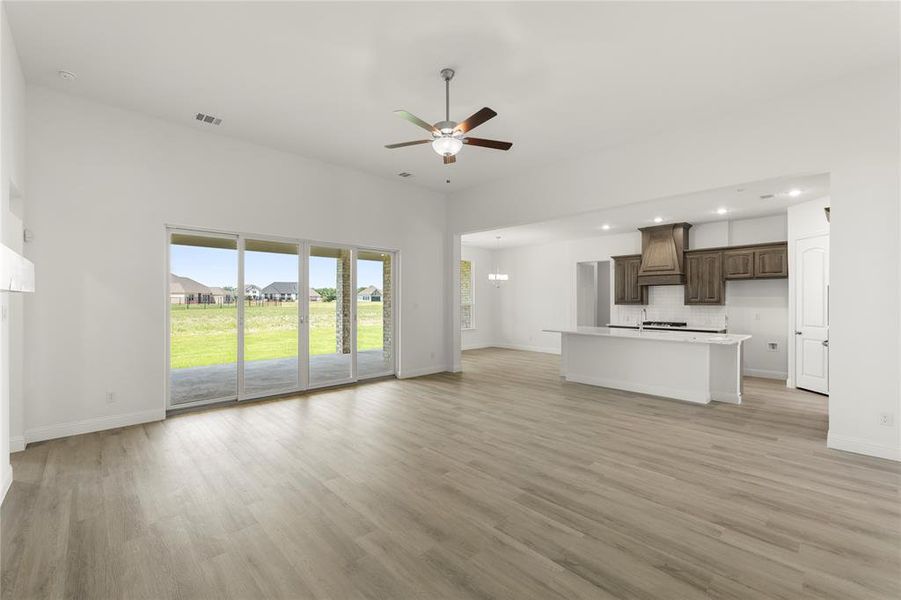 06. 5009 Tamarack - Family 06. 5009 Tamarack - Family