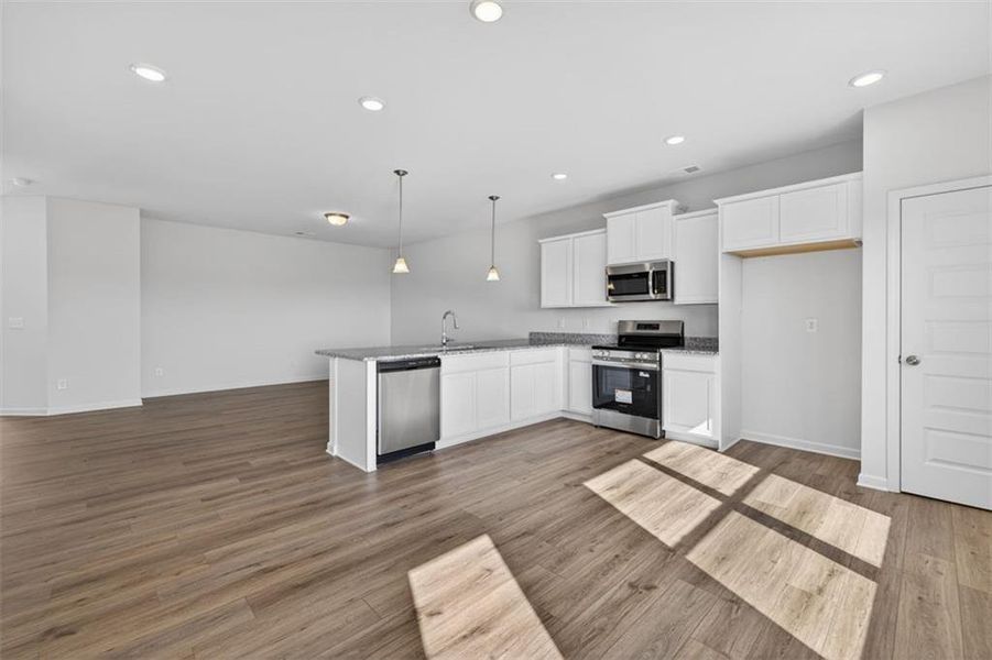 Spacious, unfurnished interior of a new home in Townes At The Stiles, Cartersville (Image 20).