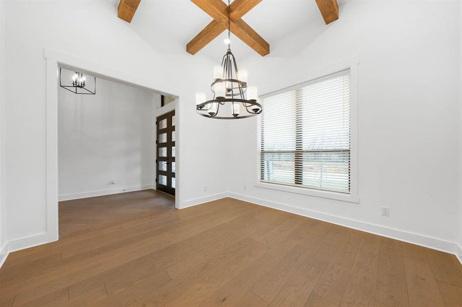 Spacious, unfurnished interior of a new home in The Woodlands, Krugerville (Image 8).