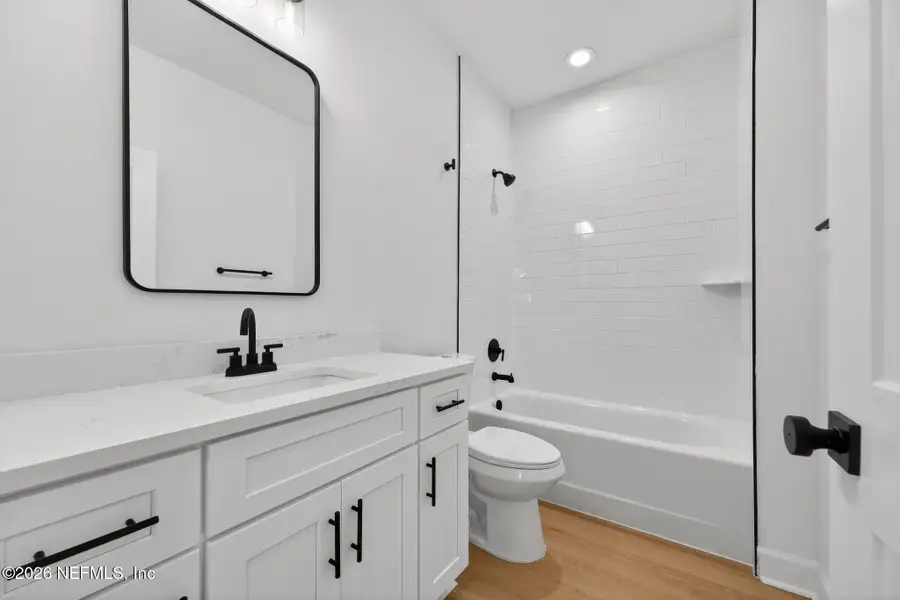 Furnished interior view inside a new home in , Middleburg (Image 9).