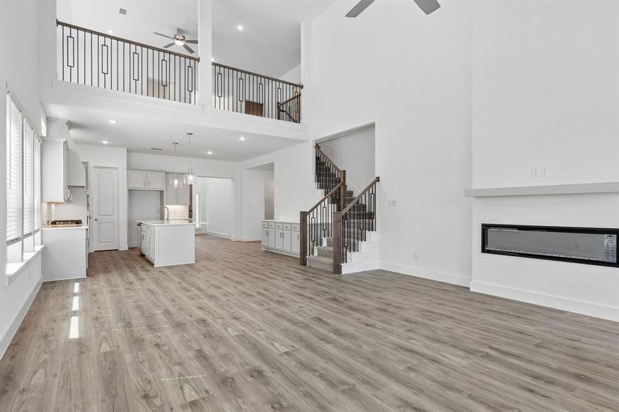 Spacious, unfurnished interior of a new home in Painted Tree Woodland West, McKinney (Image 34).