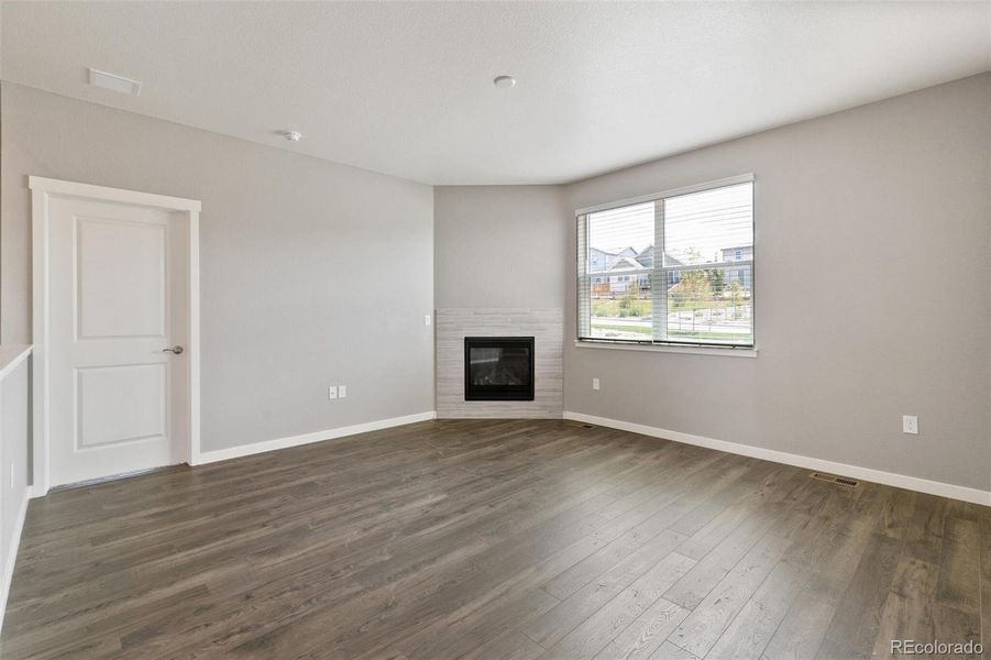 Spacious, unfurnished interior of a new home in Spring Valley Ranch, Elizabeth (Image 17).