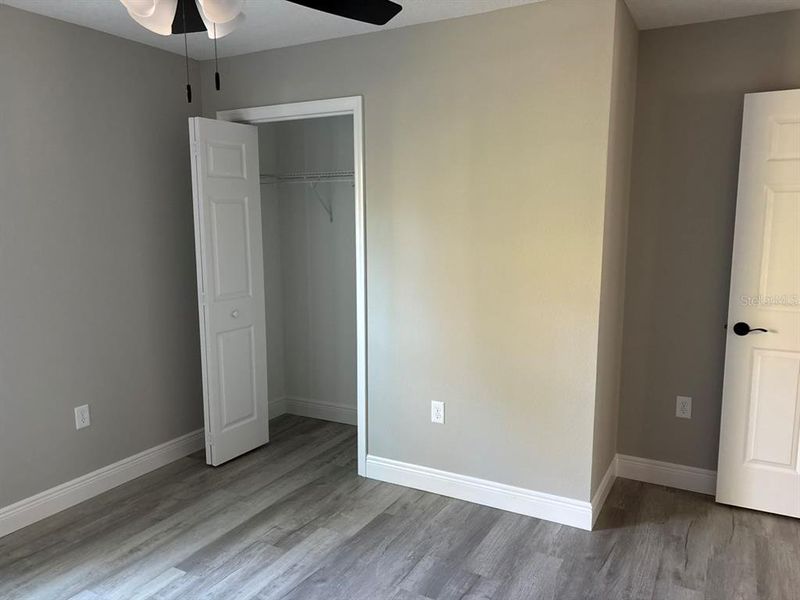 Spacious, unfurnished interior of a new home in , Dunnellon (Image 10).