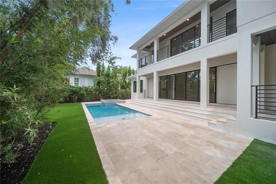 Exterior details and patio area of a home in , Sarasota (Image 4).