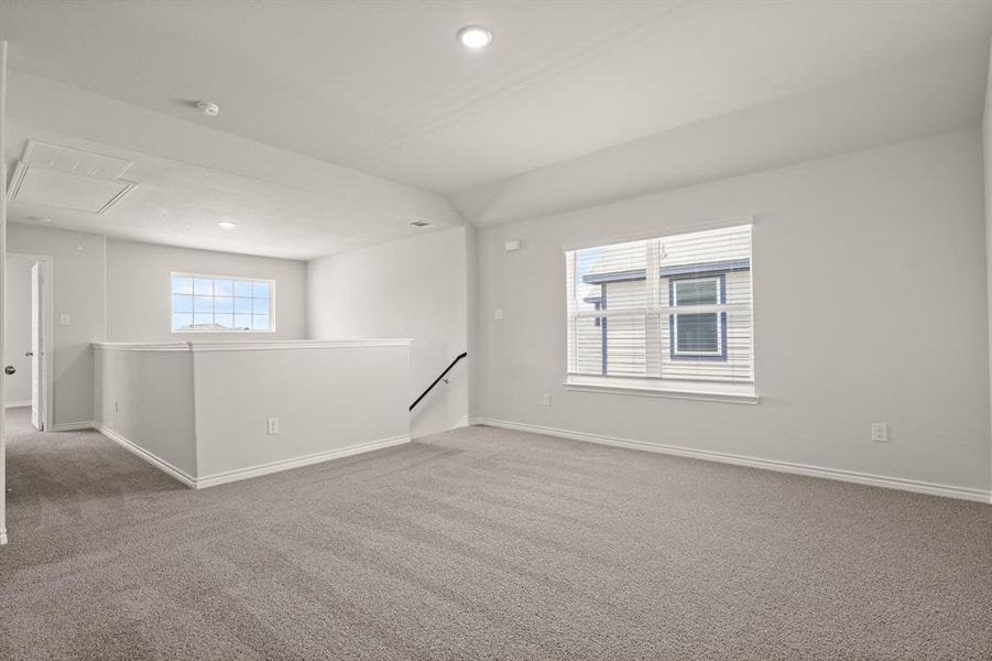 Spacious, unfurnished interior of a new home in Sycamore Landing, Fort Worth (Image 17). Spacious, unfurnished interior of a new home in Sycamore Landing, Fort Worth (Image 17).