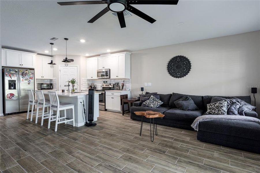 Furnished interior view inside a new home in , Palmetto (Image 29).