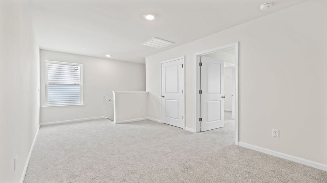 Spacious, unfurnished interior of a new home in Baxter Village, Boiling Springs (Image 24).