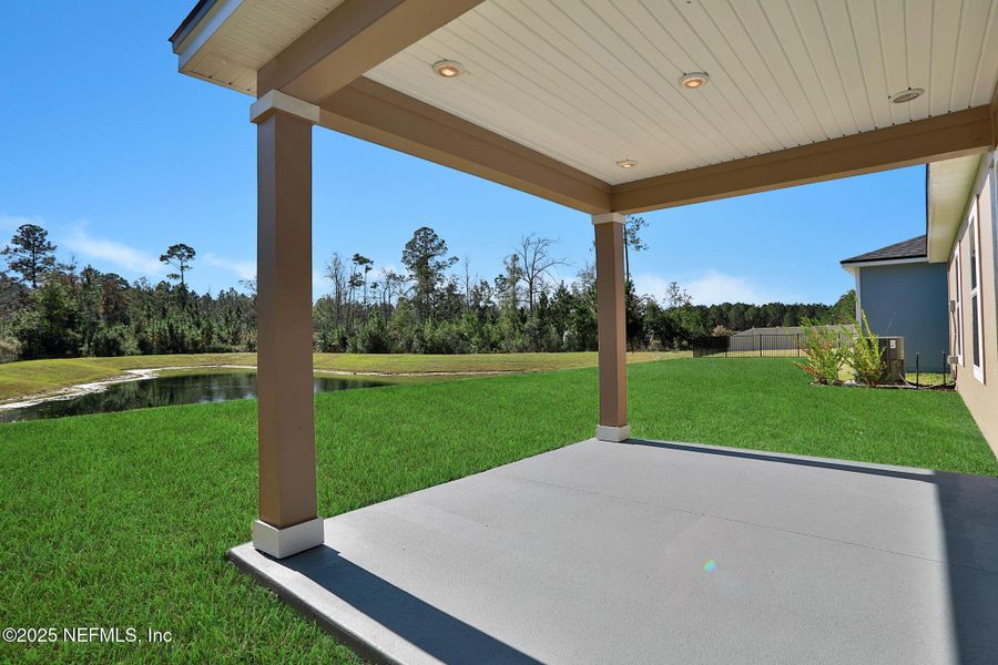 Exterior details and patio area of a home in Wilford Oaks, Orange Park (Image 29).