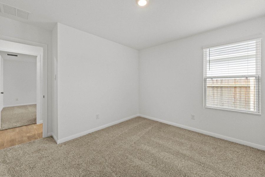 Spacious, unfurnished interior of a new home in , San Marcos (Image 30).