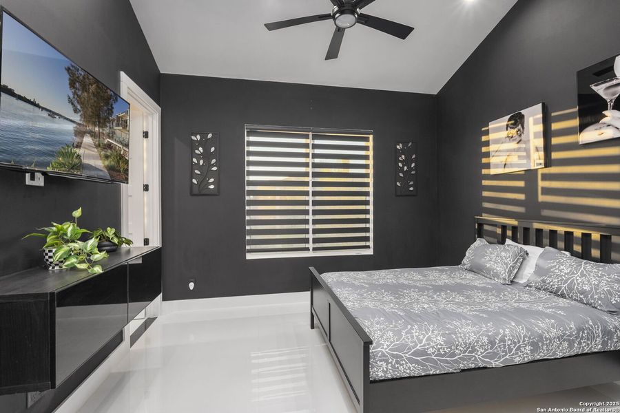 Furnished interior view inside a new home in , Spring Branch (Image 31).