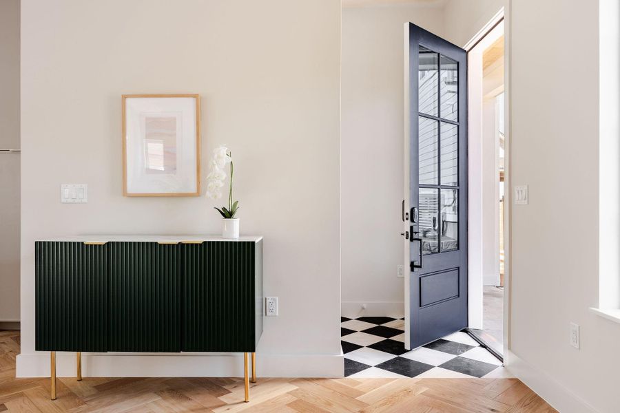 Front entry way with marble flooring.