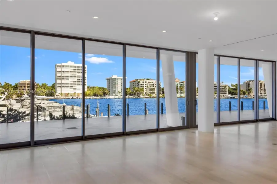 Community amenities in , Miami (Image 80).